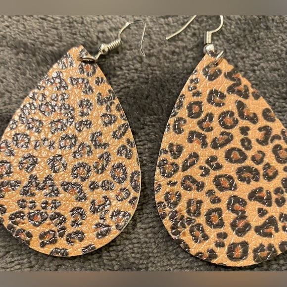 Leopard Animal Print Tan & Brown Faux Leather Teardrop Earrings - Picture 2 of 5
